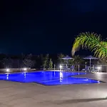 Destino Luxury Apts *