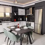 Destino Luxury Apts アパート レティムノ